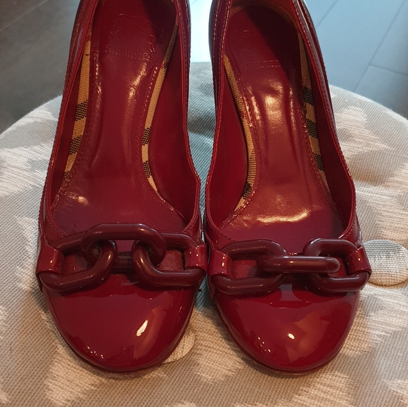 Burberry Red Patent Heels - Picture 2 of 9